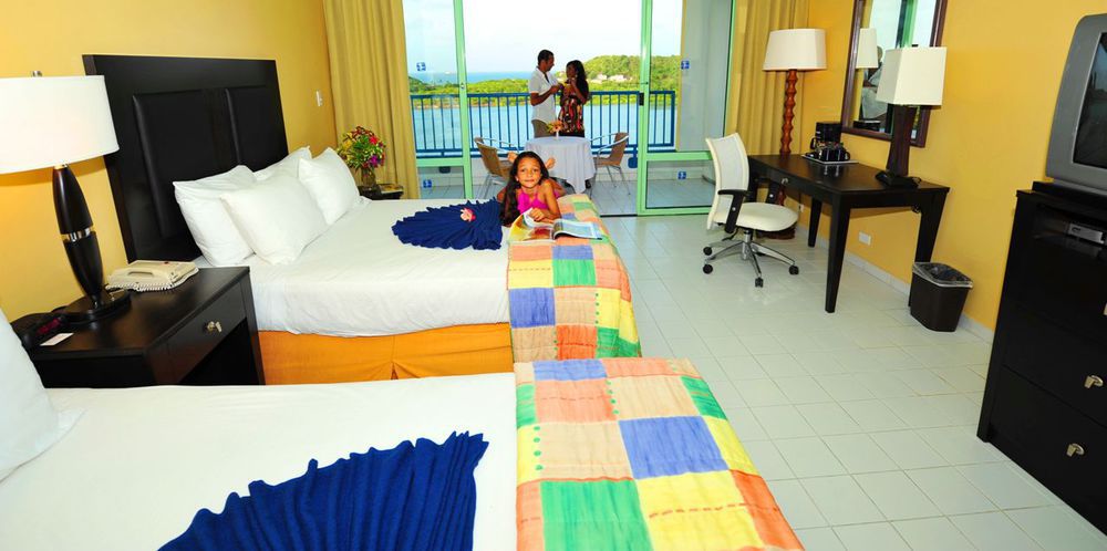 Five Islands Village Grand Royal Antiguan Beach Resort חדר תמונה